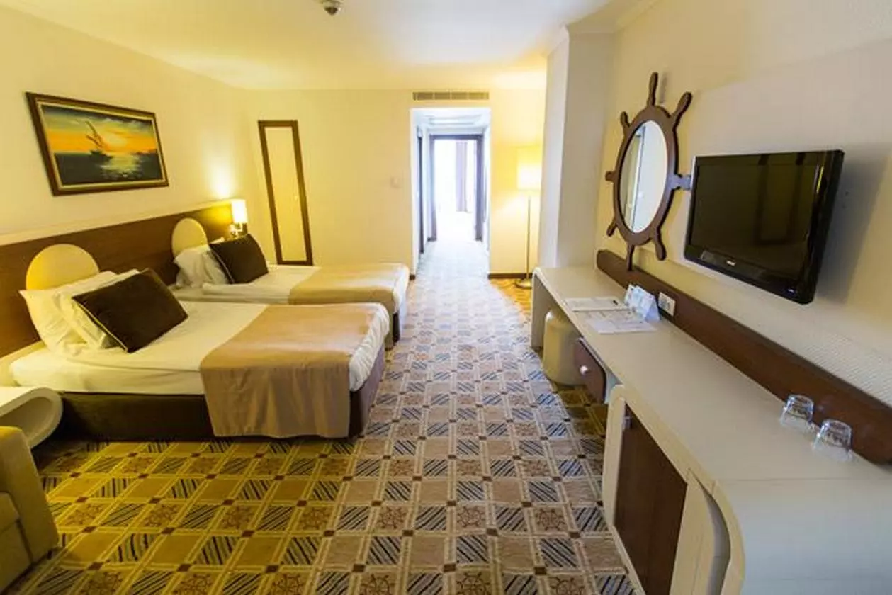 TRANSATLANTIK_SHABAVIZ (17).jpg